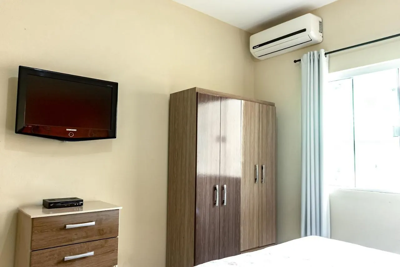 Lägenhet Apto1 Com Ar Cond Wi-Fi E Tv Smart Itapema